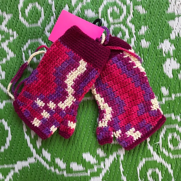 Betsey Johnson Crocheted Fingerless Gloves - Picture 3 of 4